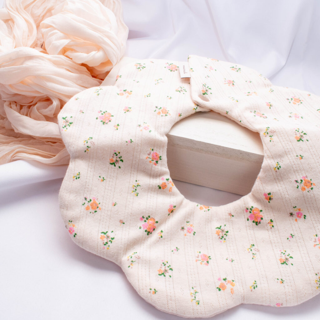 韓国生地のもくもくスタイ【ハート/恐竜/お花柄】｜Sol et lumi