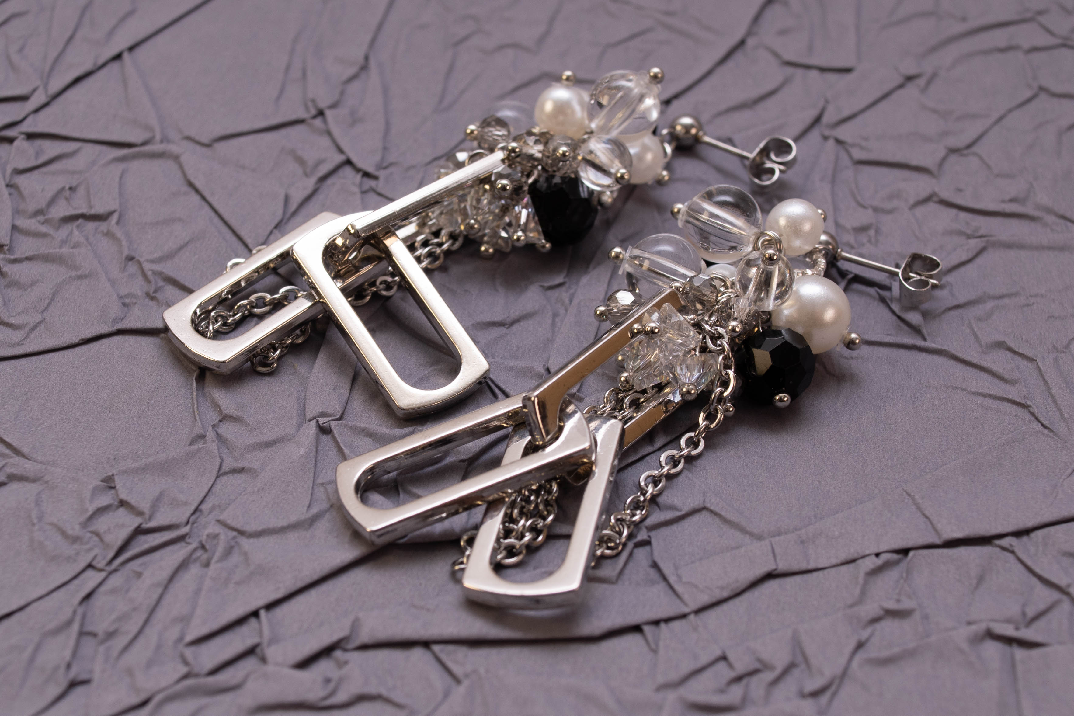 rise._handmade_accessory様🌻ステンレスチェーンとクリスタルガラスビーズのピアス