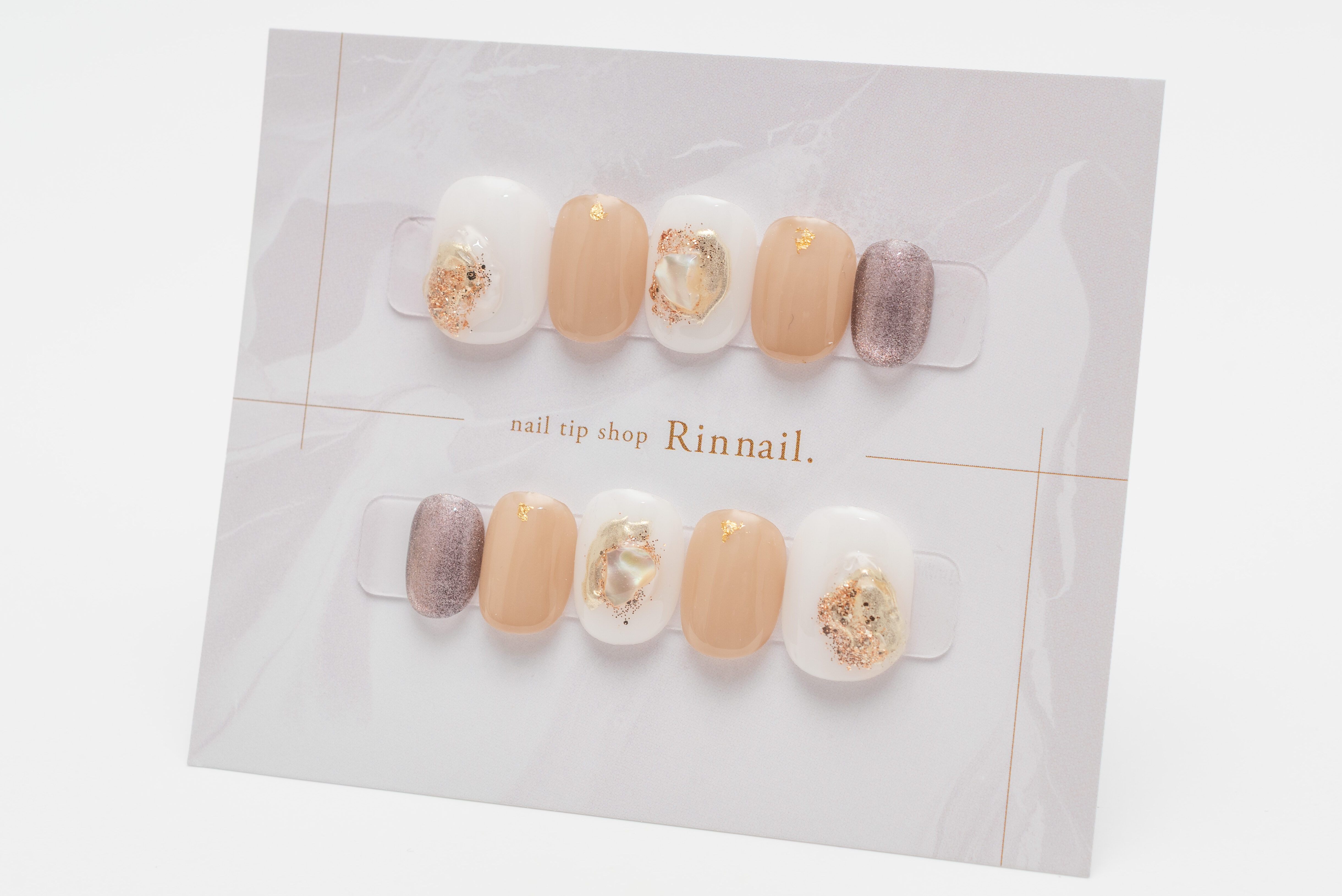 Rin nail様🌻ミルキーホワイト×ピーチベージュの上品ニュアンスネイル
