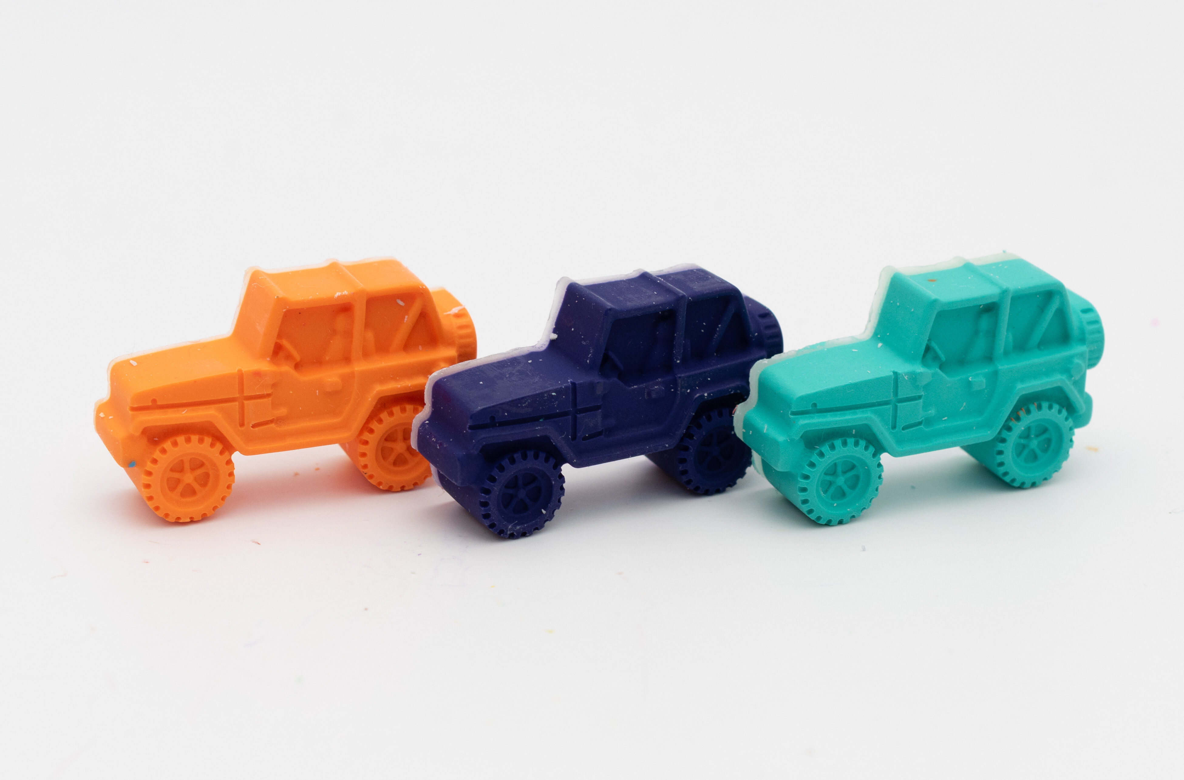 HOLO-HOLO custom crayon shop様🌻くるまクレヨン３個セット