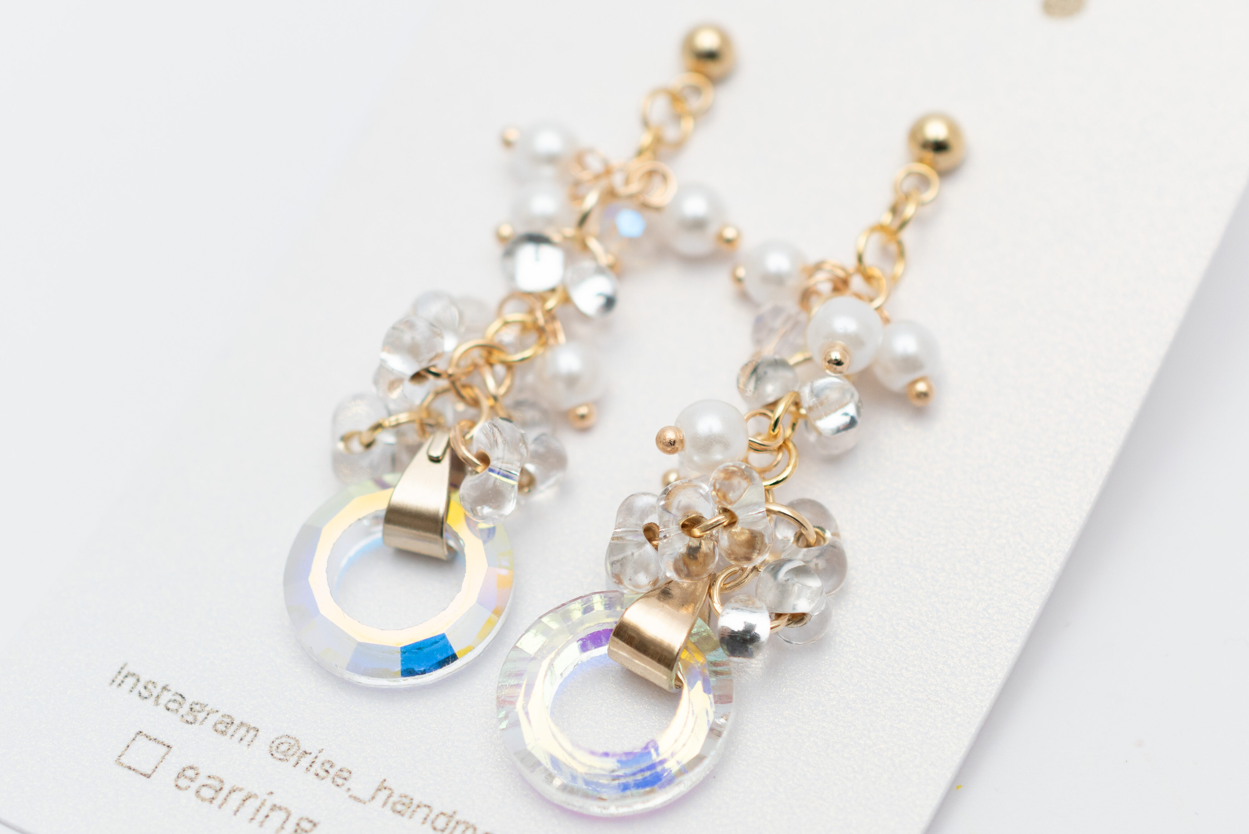 rise._handmade_accessor様🌻クリアファルファーレとオーロラリングのピアス